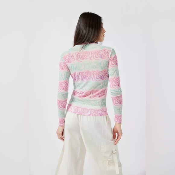 Teddy Fresh Digital Print Mesh Mock Neck Top - Size M - Picture 2 of 7